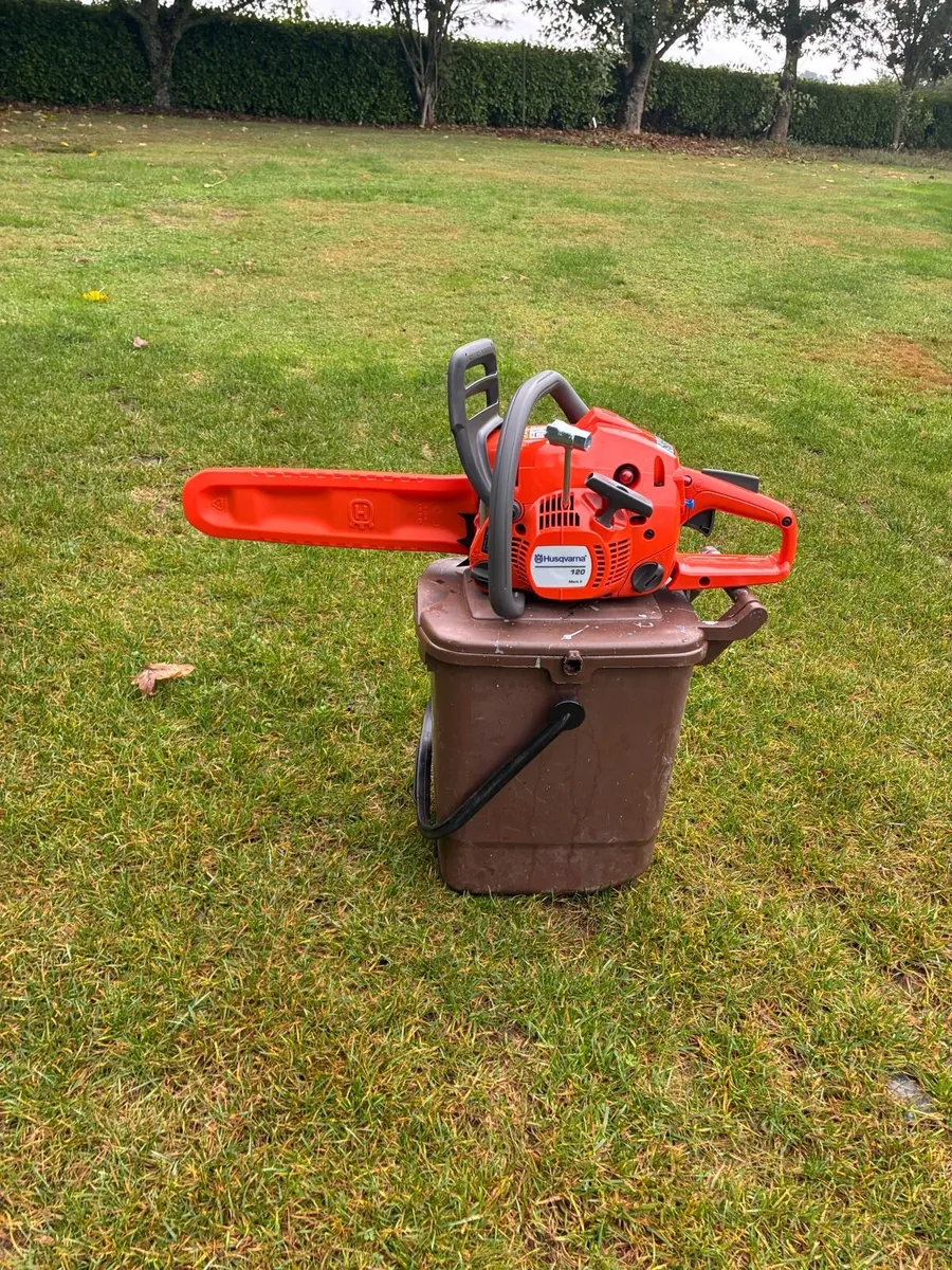 Brand new husqvarna chainsaw - Image 1