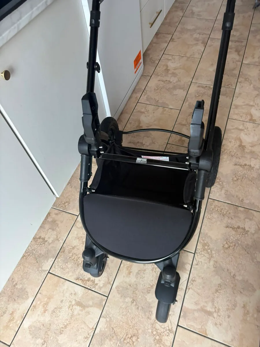 Ickle Bubba Travel System - Image 3