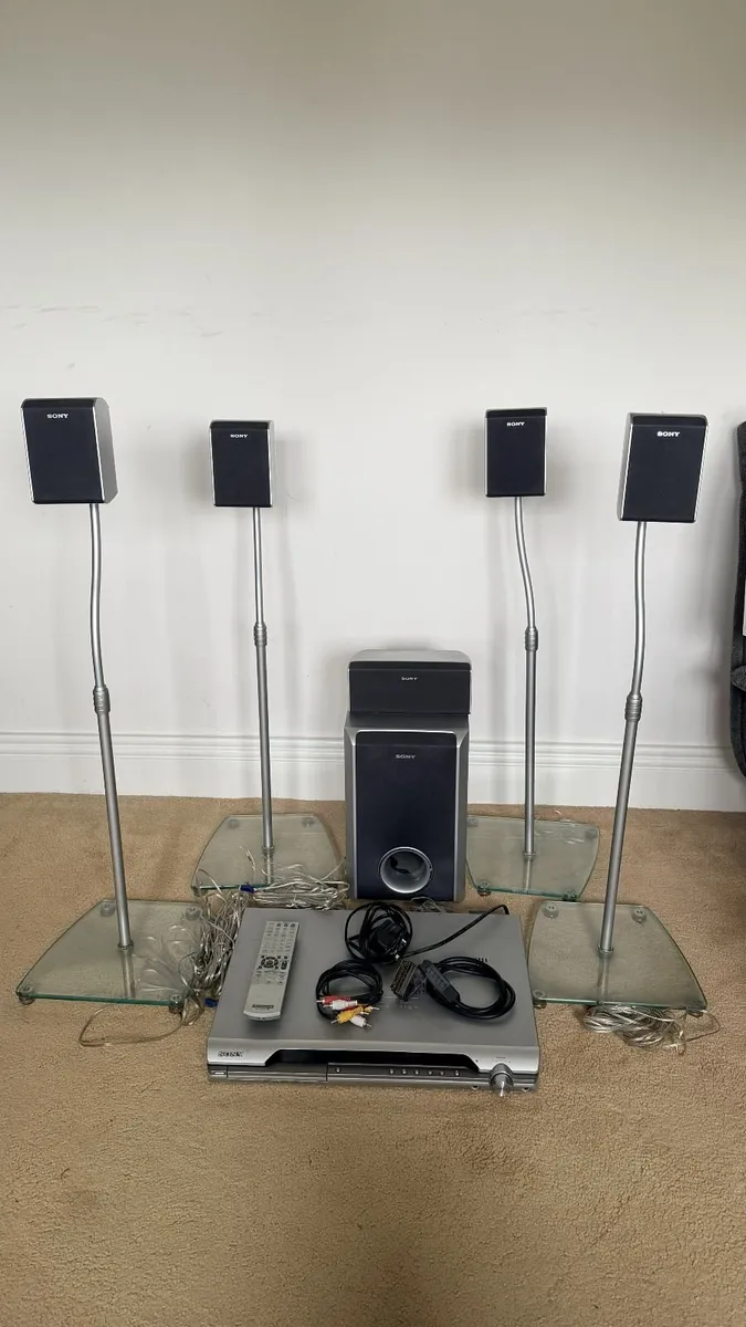 Sony DVD 5.1 Channel Surround Sound System - Image 1