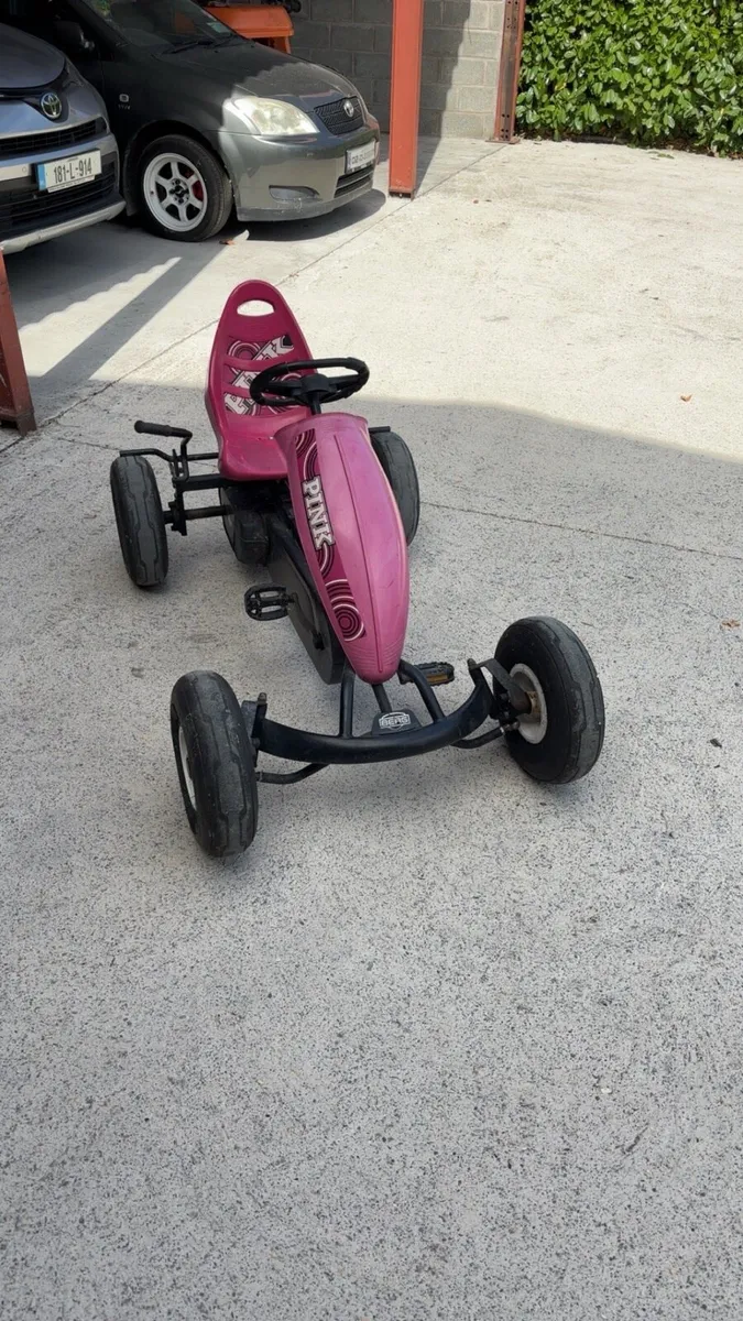 Pink go kart - Image 2