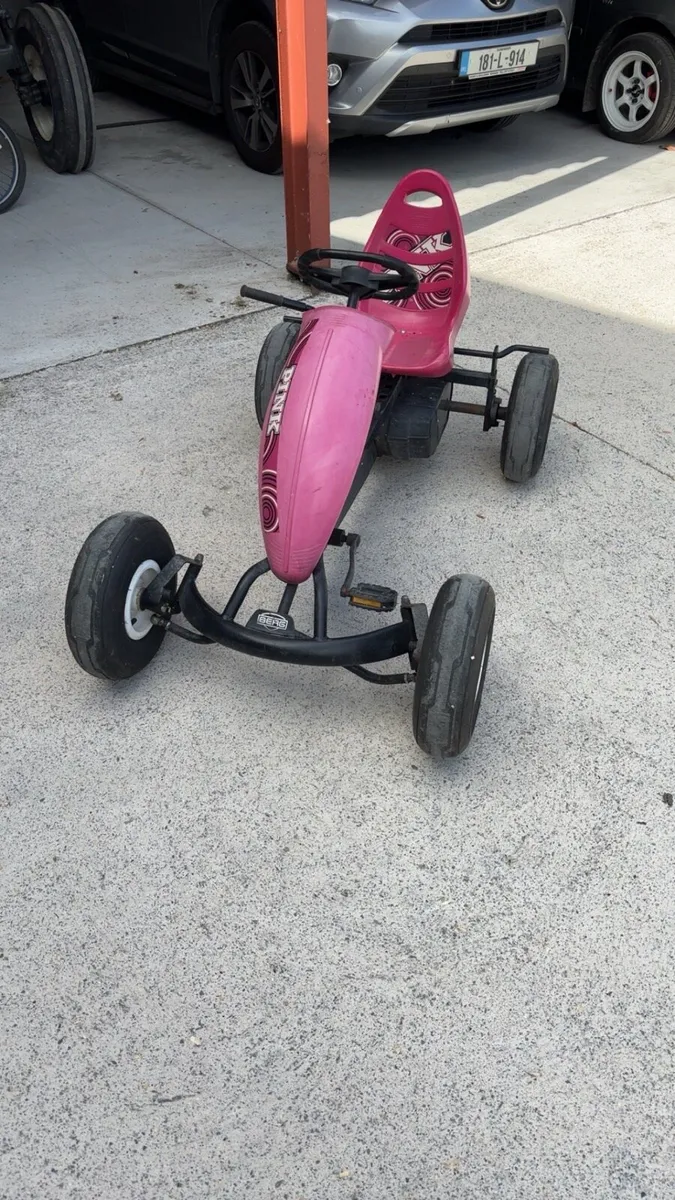 Pink go kart - Image 3