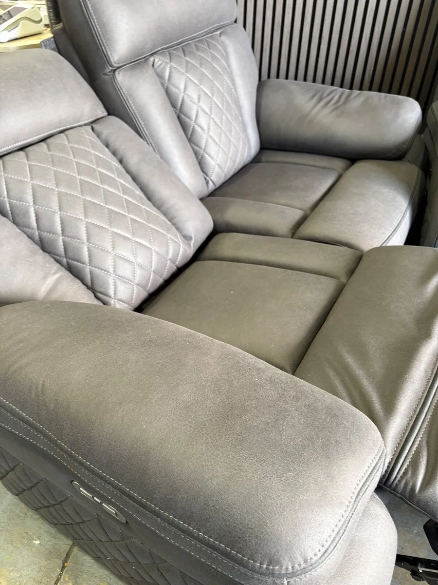 Electric Recliner’s - Image 1