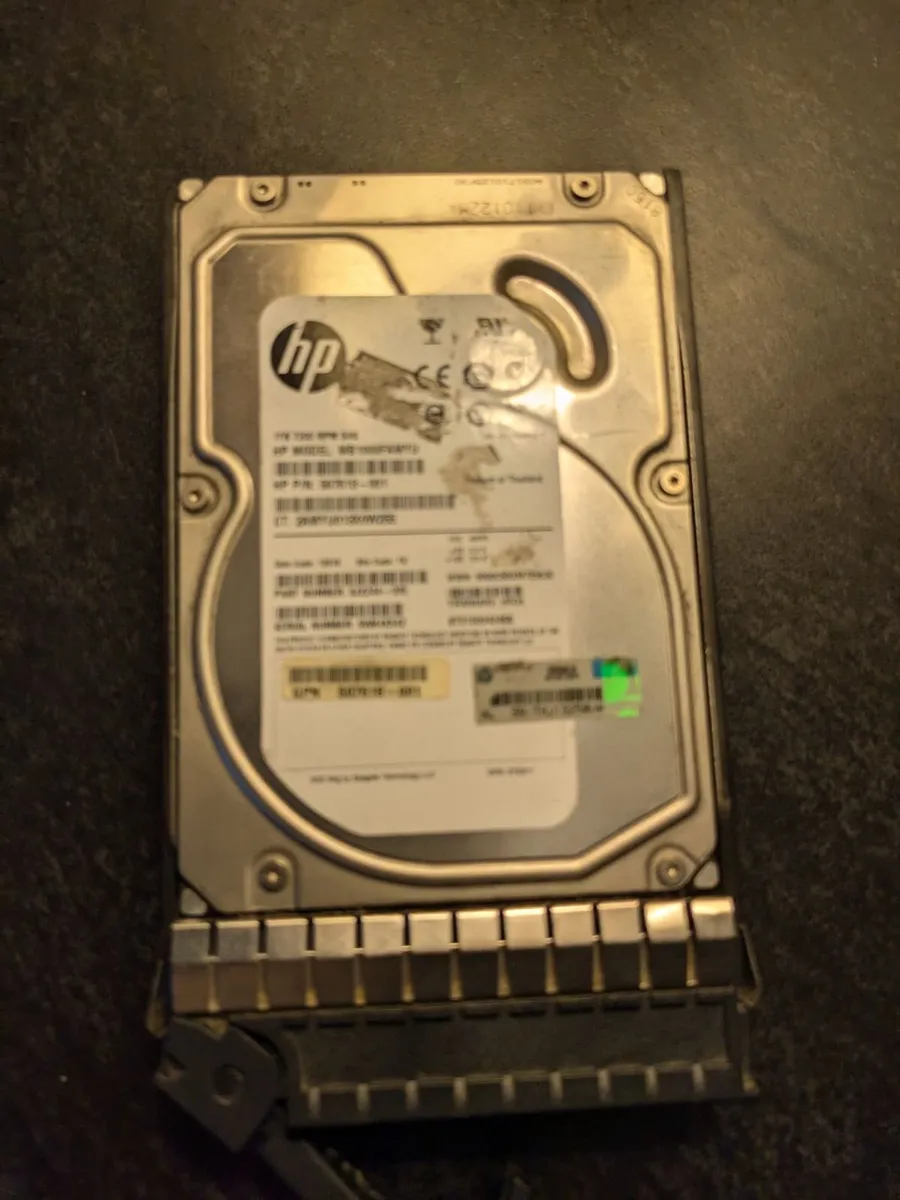 HP Server ML110 G7 - Image 3