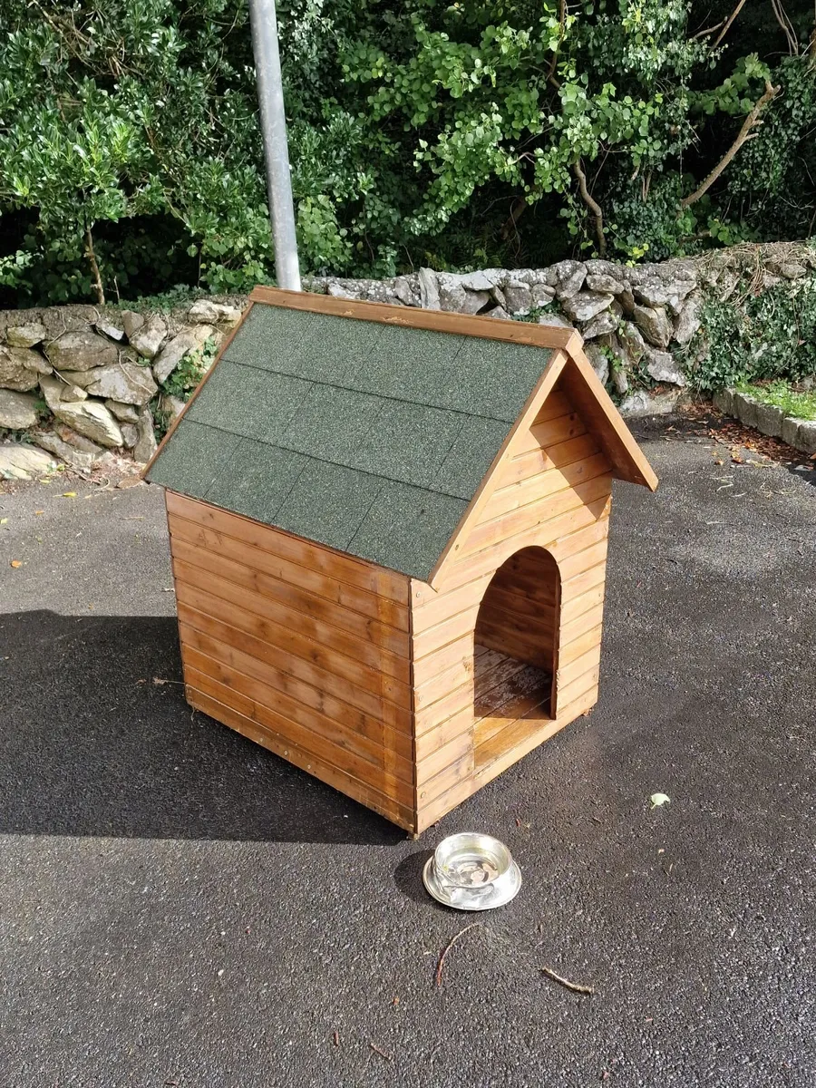 Dog kennel - Image 1
