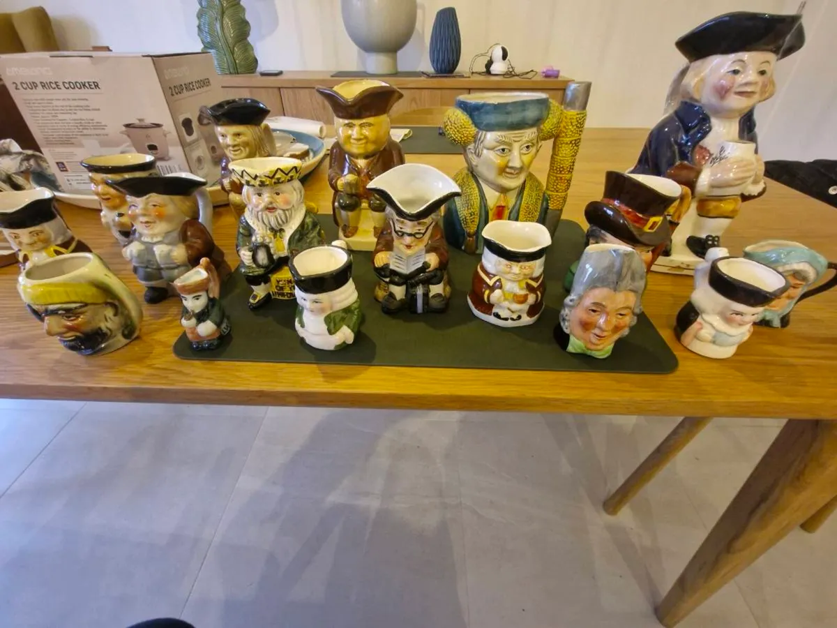 Toby jugs - Image 1