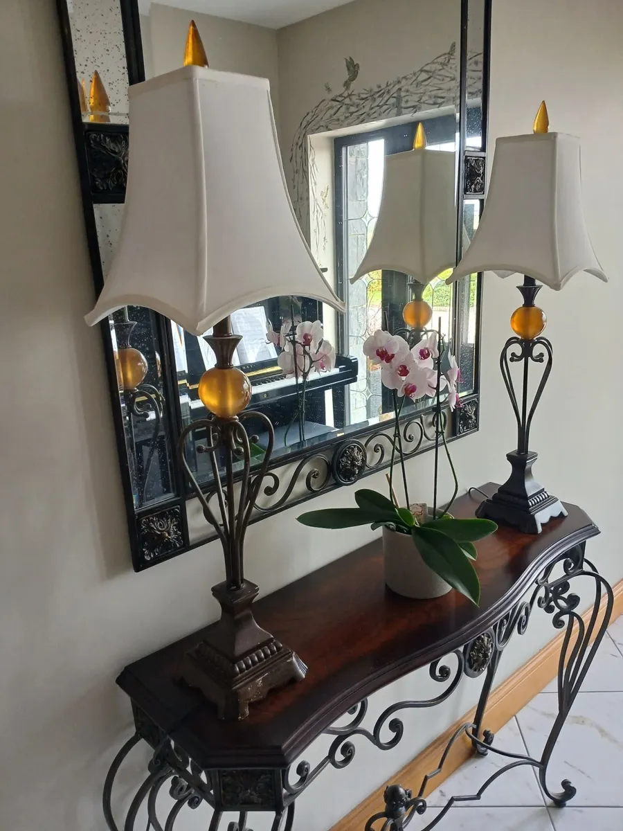 Mindy browne matching hall table & mirror Pristine - Image 2