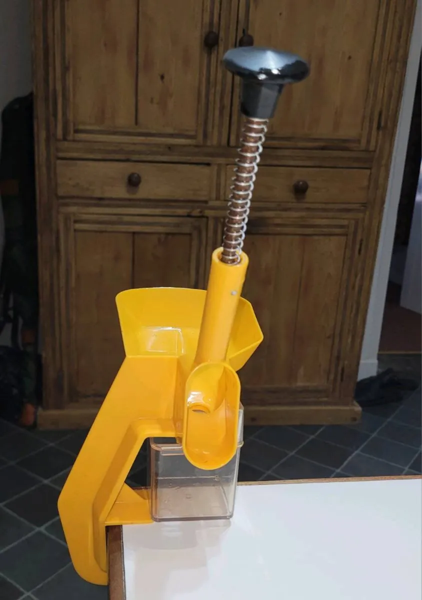 Vintage tabletop cherry pitter or stoner - Image 2