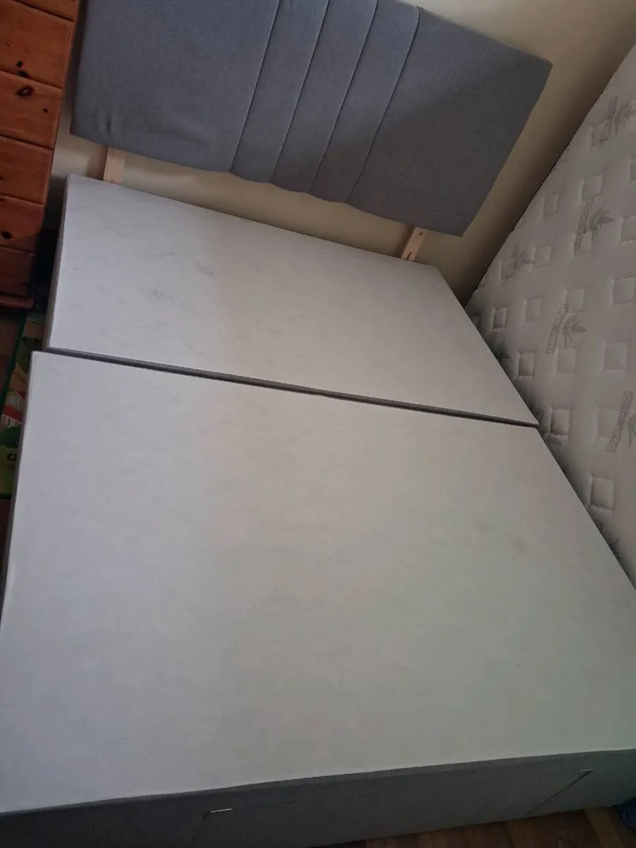 Bed base & headboard - Image 1