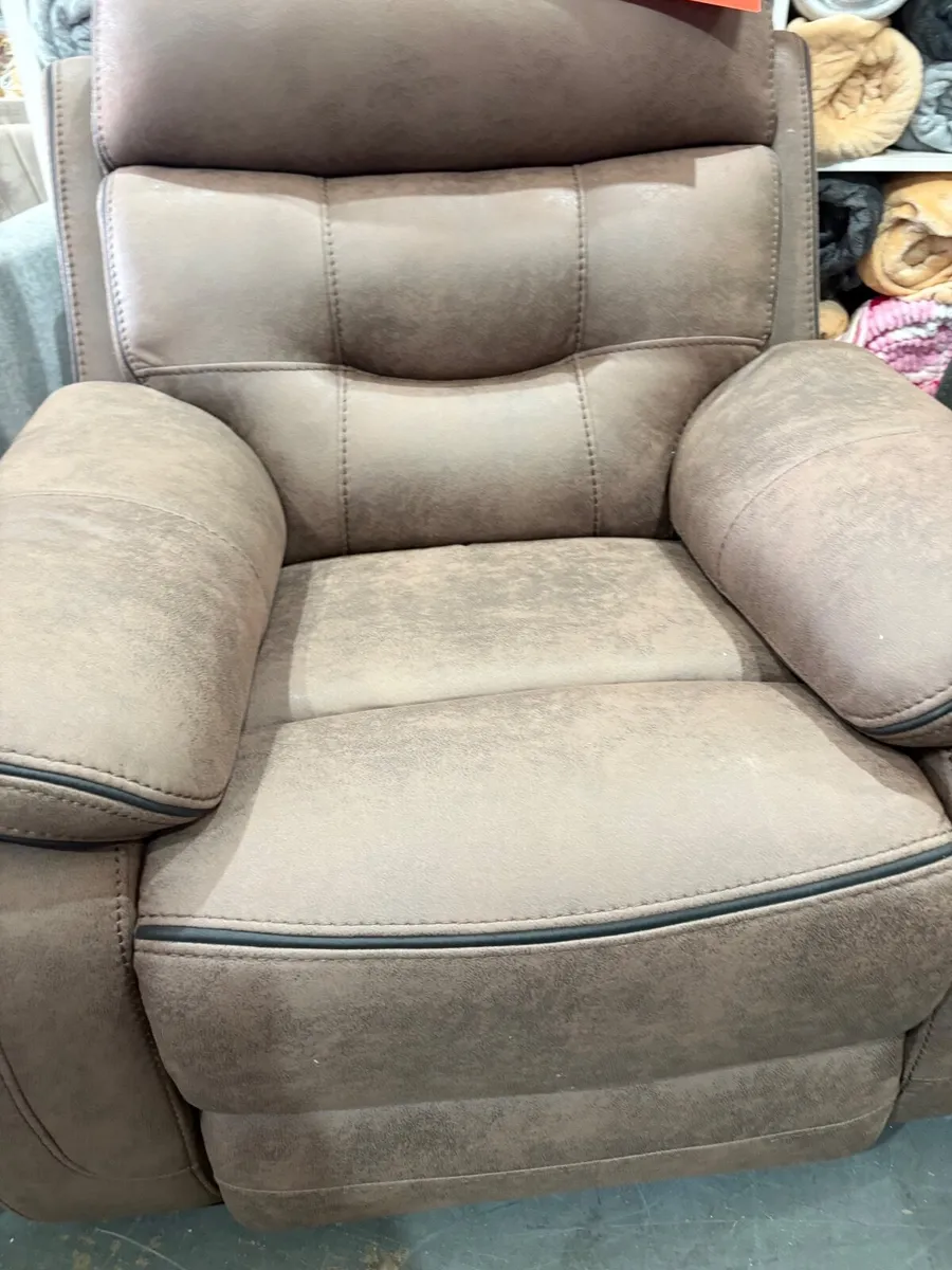 Single recliners - Image 4