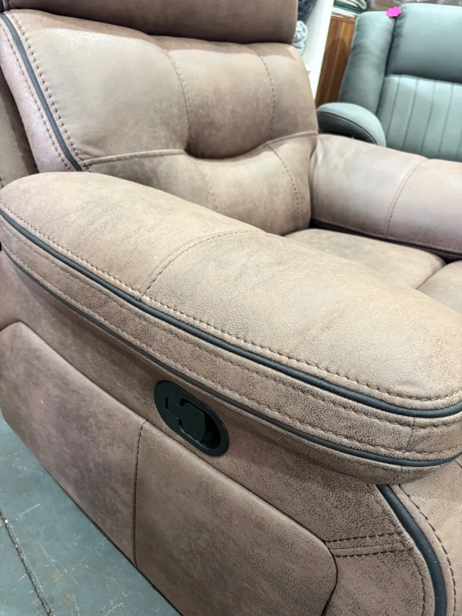 Single recliners - Image 3