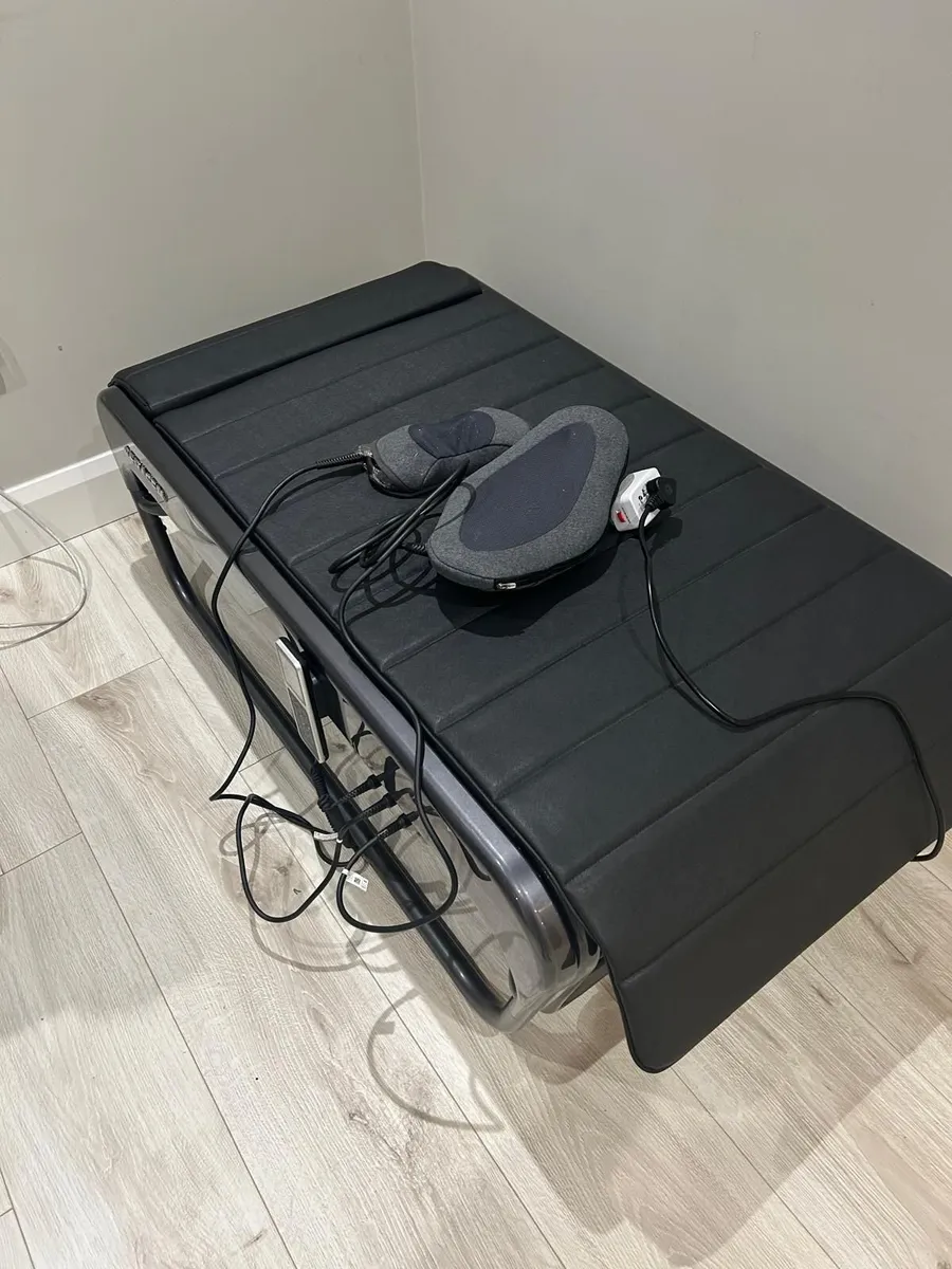 Ceragem V4 Automatic Thermal Massager CGM MB-1901 - Image 1