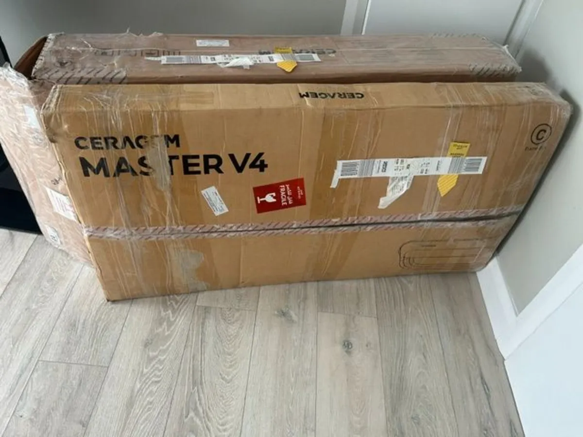 Ceragem V4 Automatic Thermal Massager CGM MB-1901 - Image 3