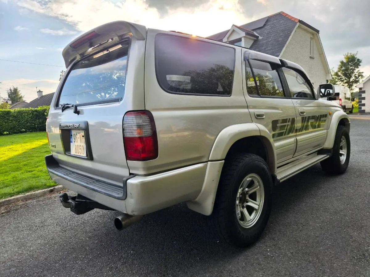 Toyota Hilux Surf 3.0 €56 tax - Image 4