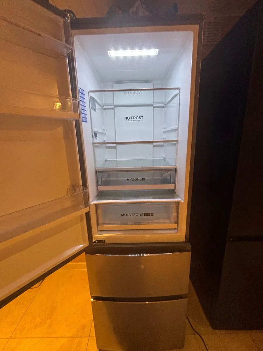Fridge freezer - Image 2