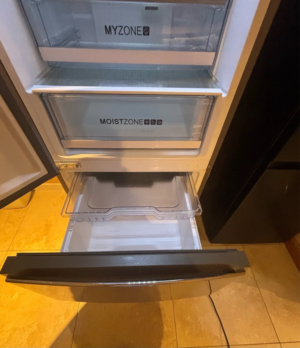 Fridge freezer - Image 3