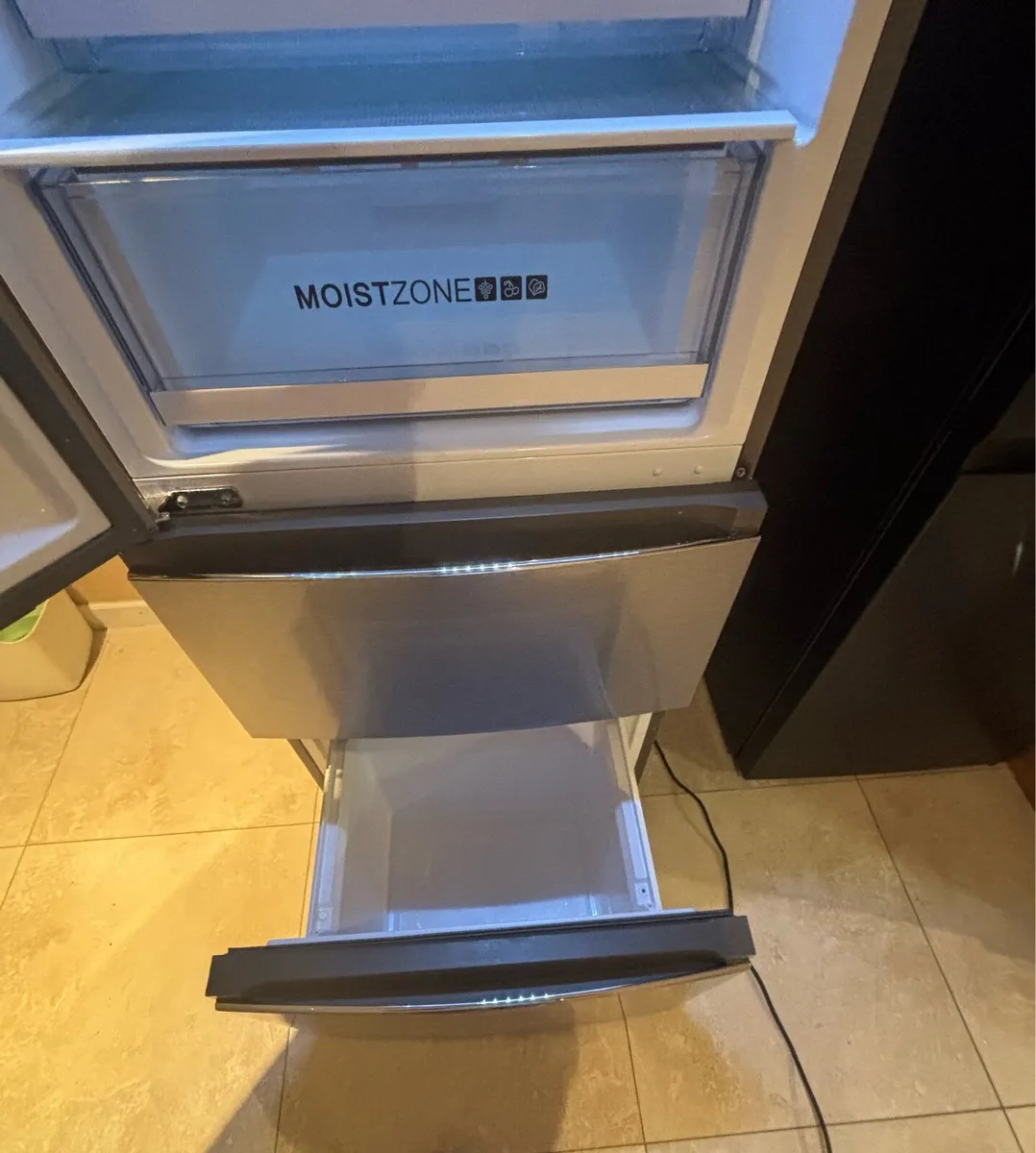 Fridge freezer - Image 4