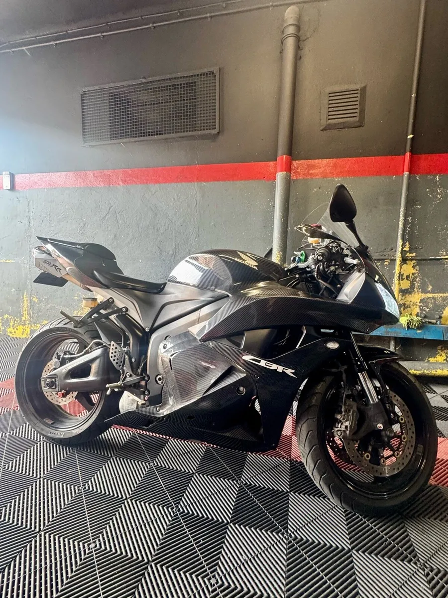 Honda CBR 600RR - Image 4