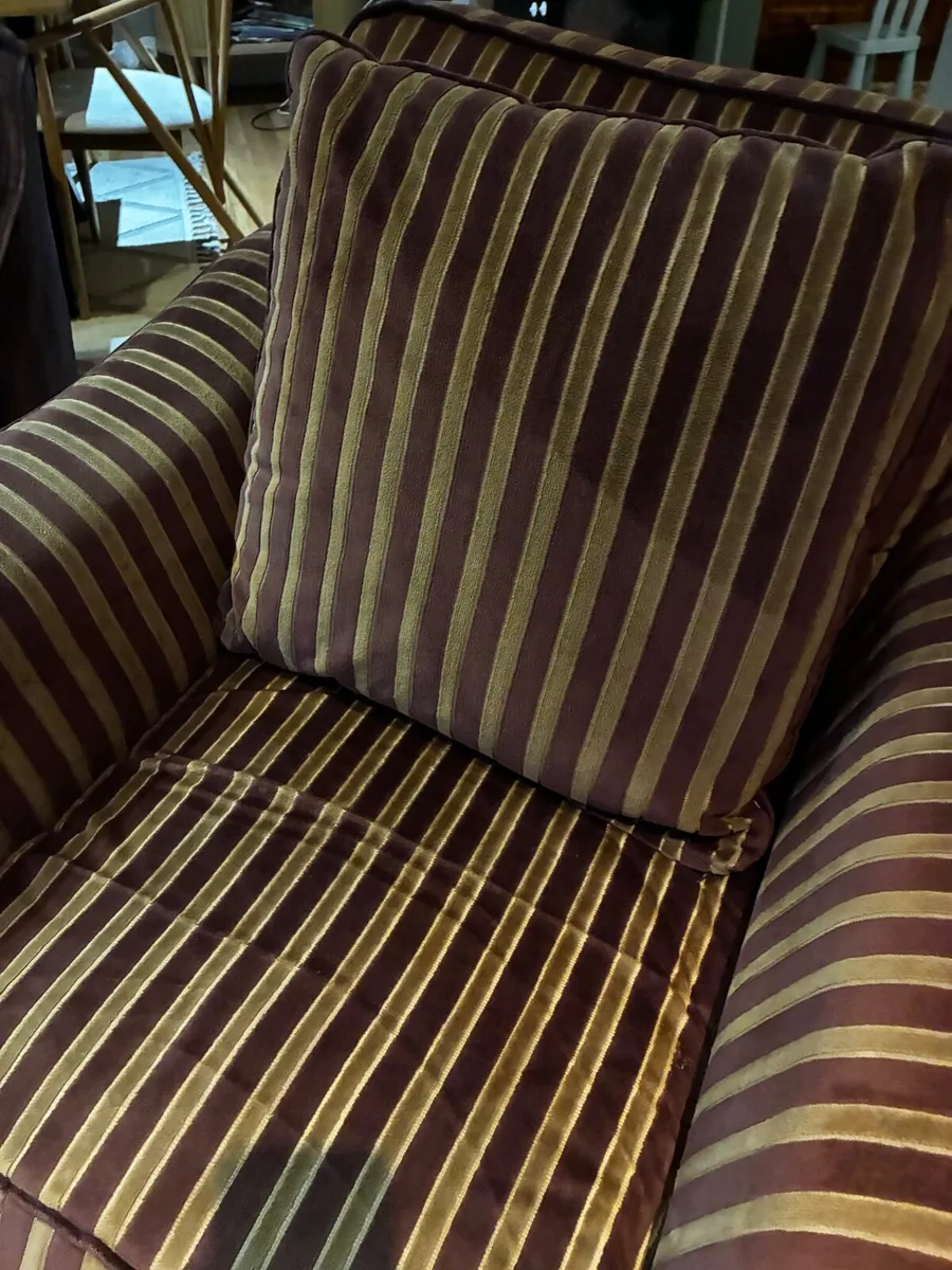 3 piece fabric sofa - Image 4