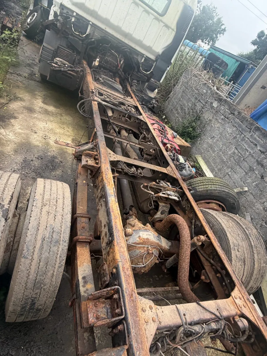 2016 Mistubishi Canter for parts or repair - Image 3