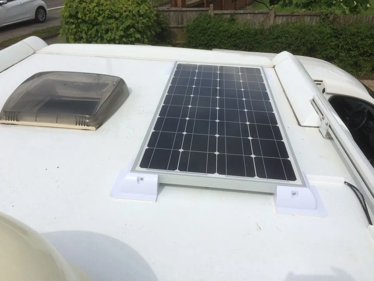200W solar panel kit for Camper van or Boat - Image 1