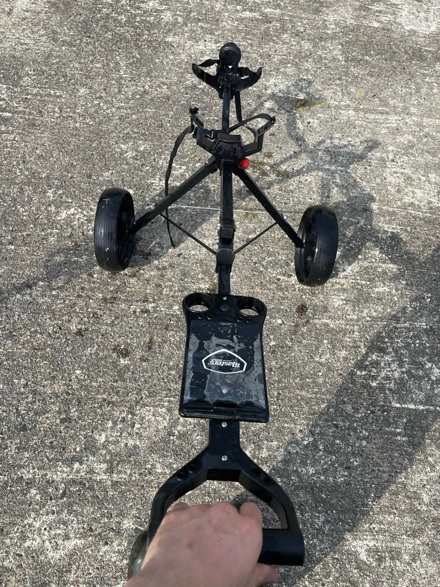Masters 5 Series 2-wheel golf trolley - Image 4