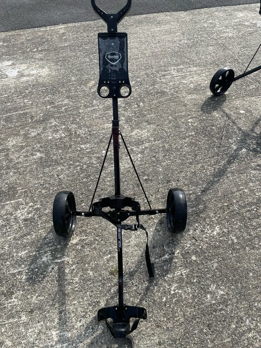 Masters 5 Series 2-wheel golf trolley - Image 2