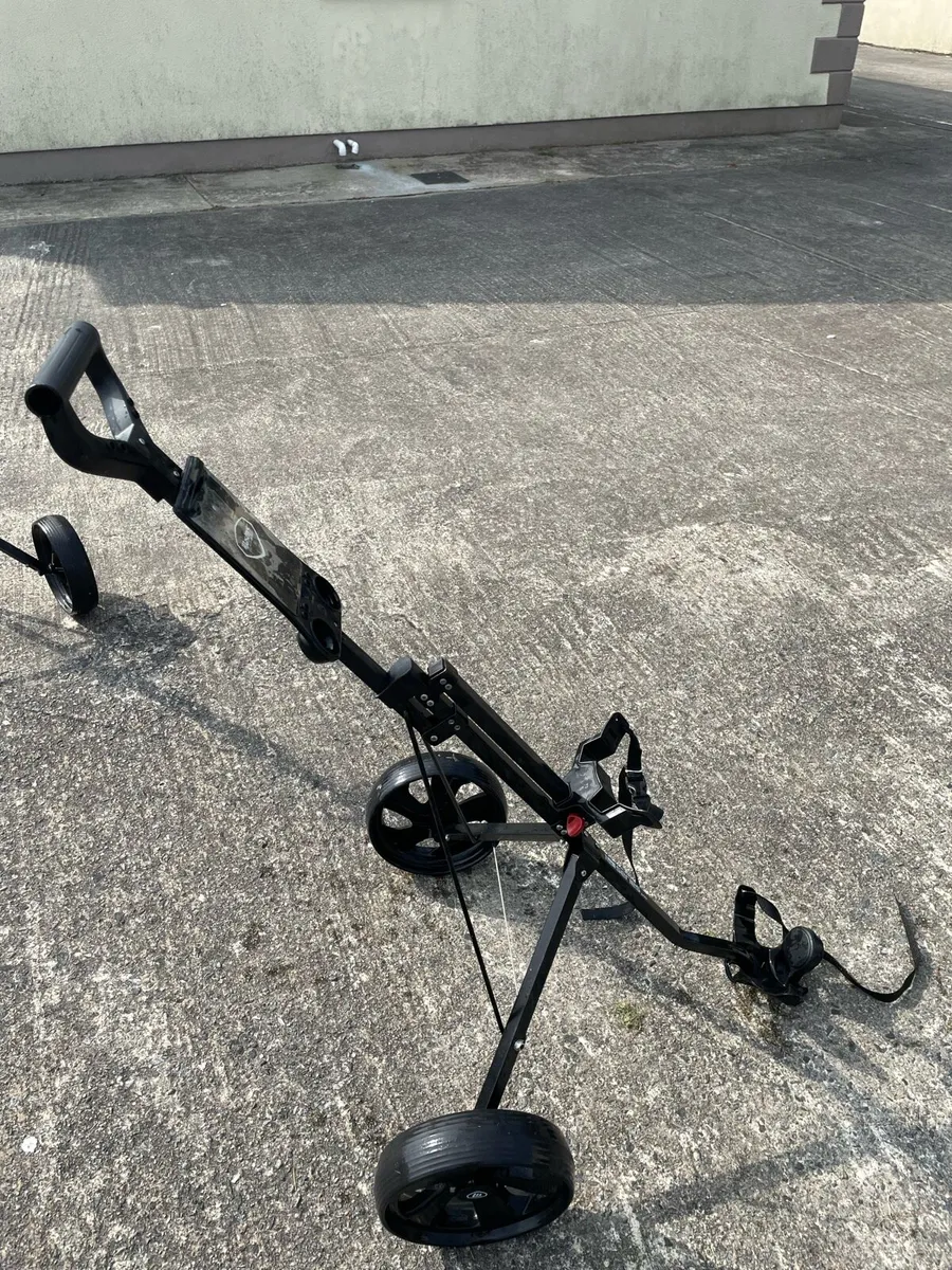 Masters 5 Series 2-wheel golf trolley - Image 3
