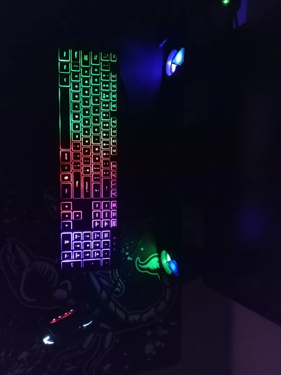 Gaming Desktop WIN 11 (used) w/peripherals - Image 3