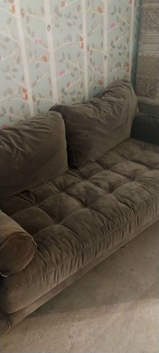 bed and sofa - Image 3