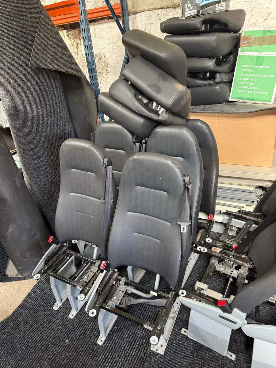 Leather Mercedes seats - Image 1
