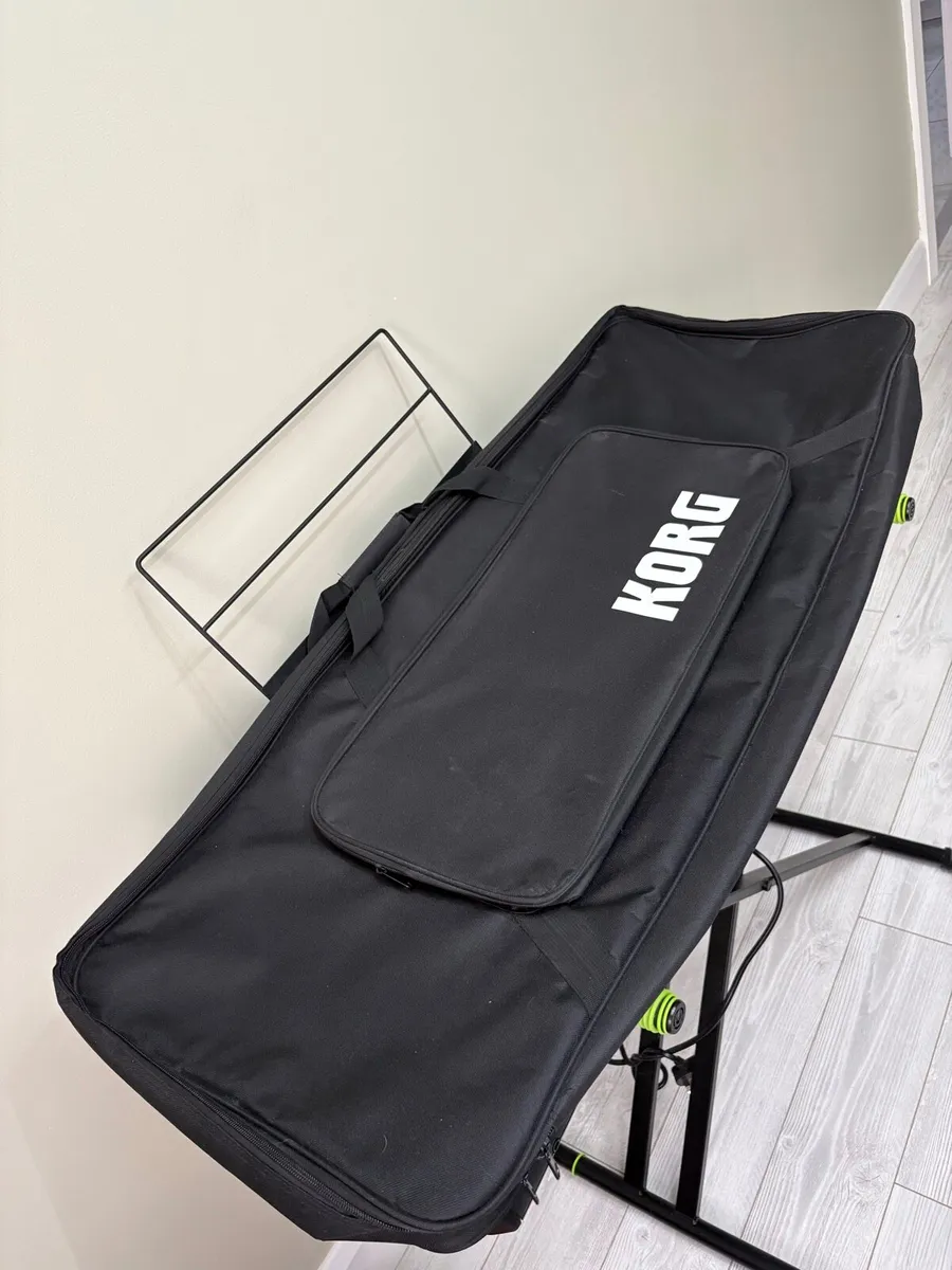 KORG Pa700 Keyboard Arranger - Image 3