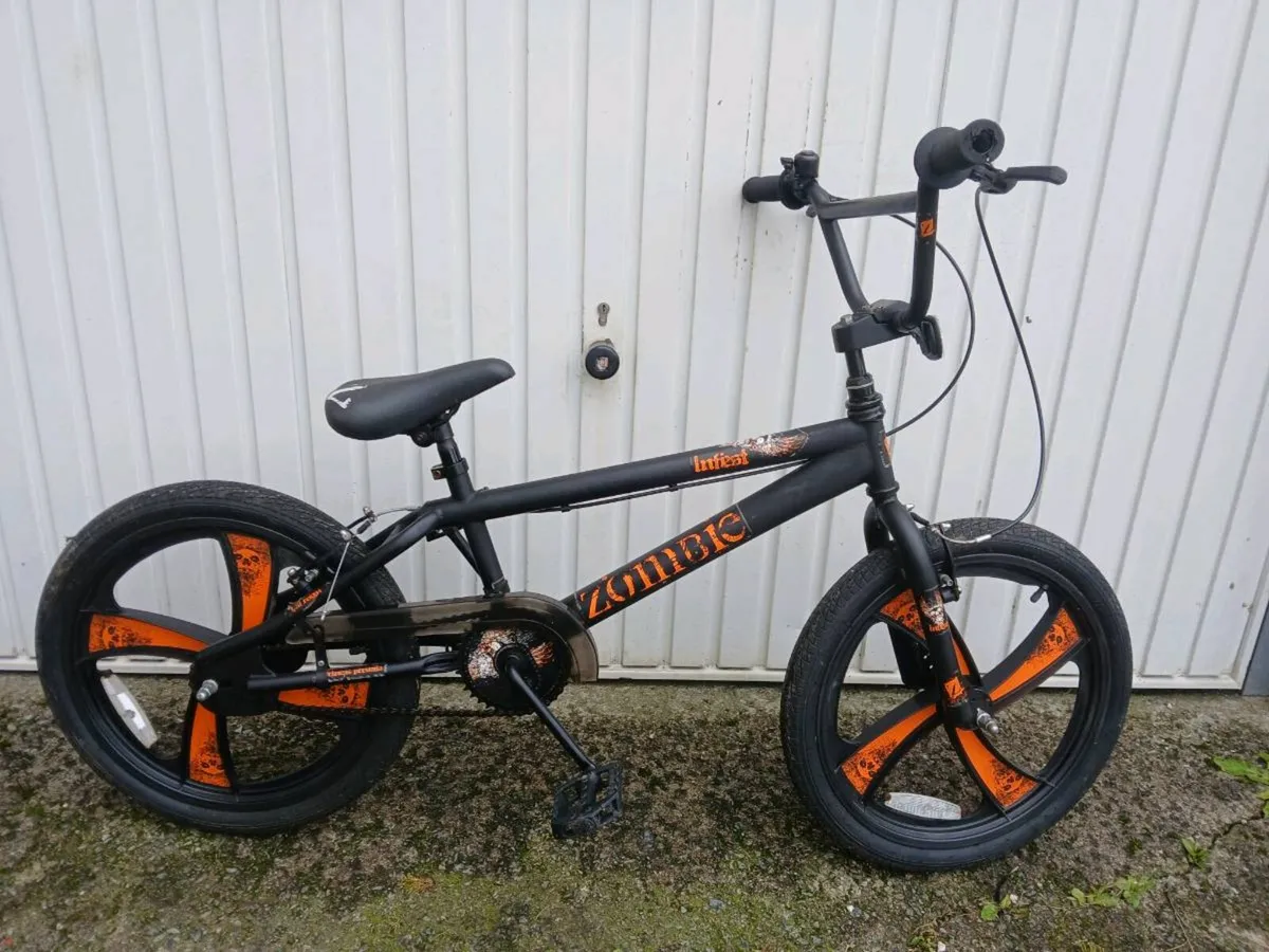 Kids, teens and adults used bikes - Image 2