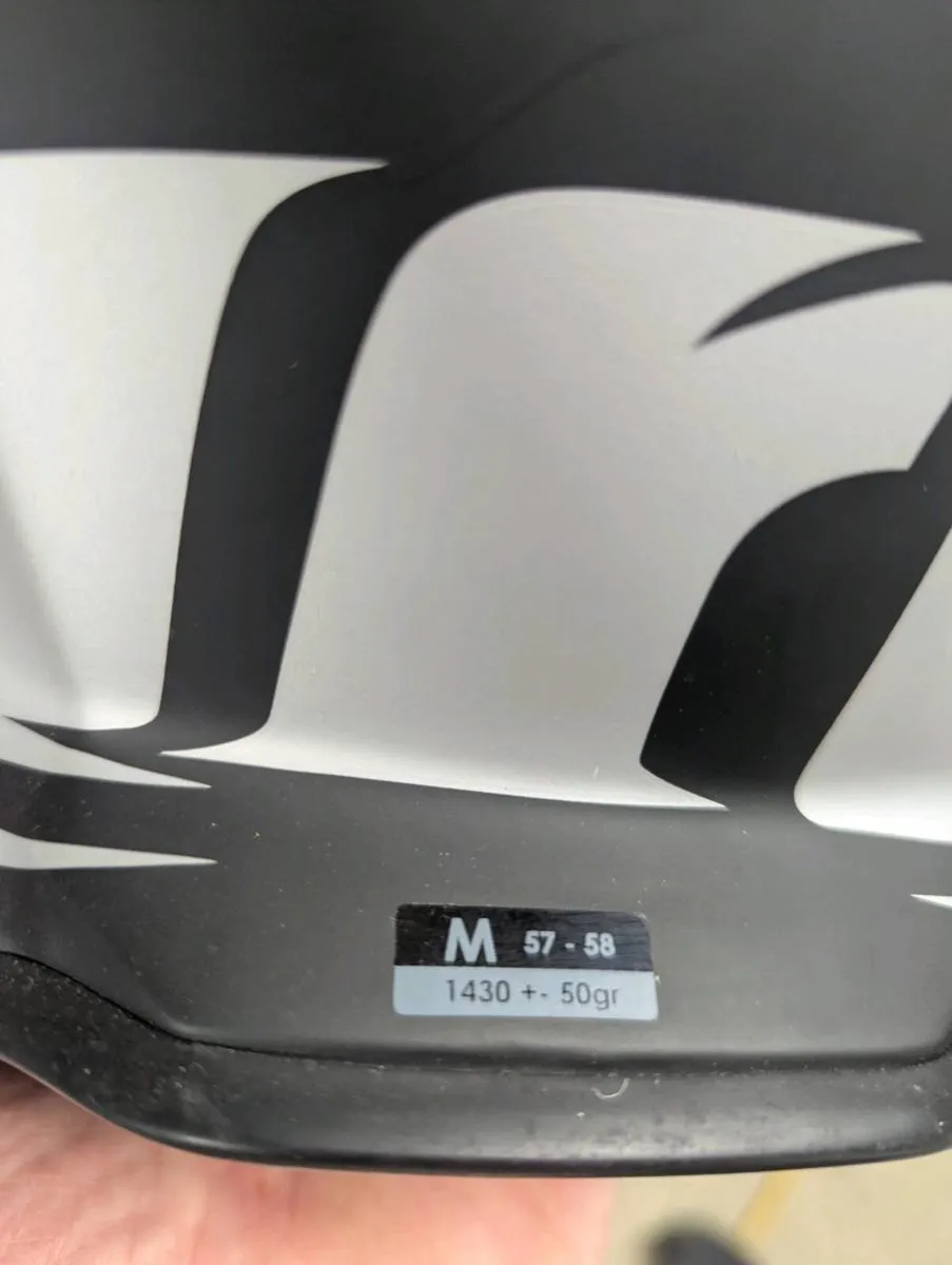 Airoh command helmet - Image 4