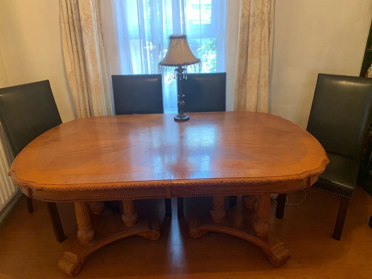 Dining table - Image 2