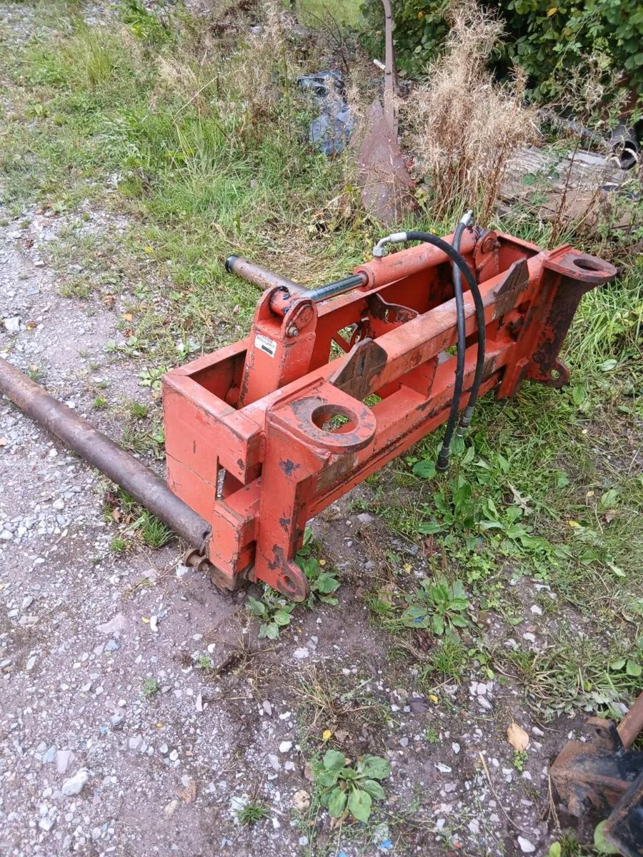 Nugent bale handler - Image 1