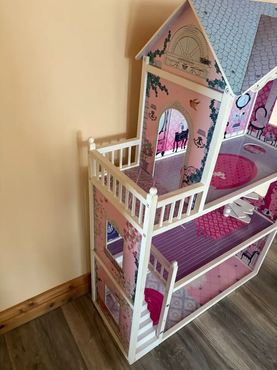 Large Dolls House - Image 3