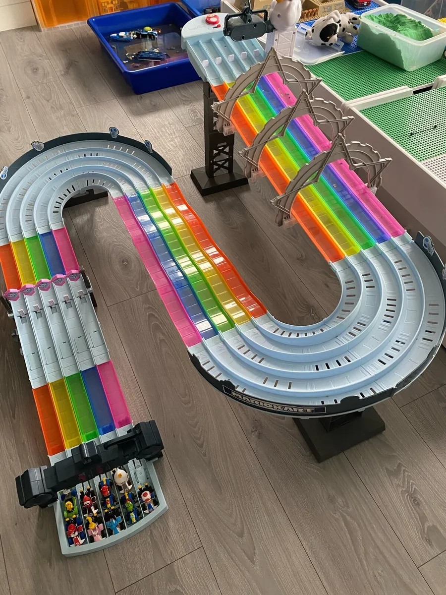 Mario Race Track - Image 1