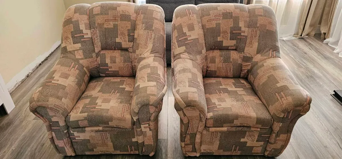2 arm chairs - Image 1