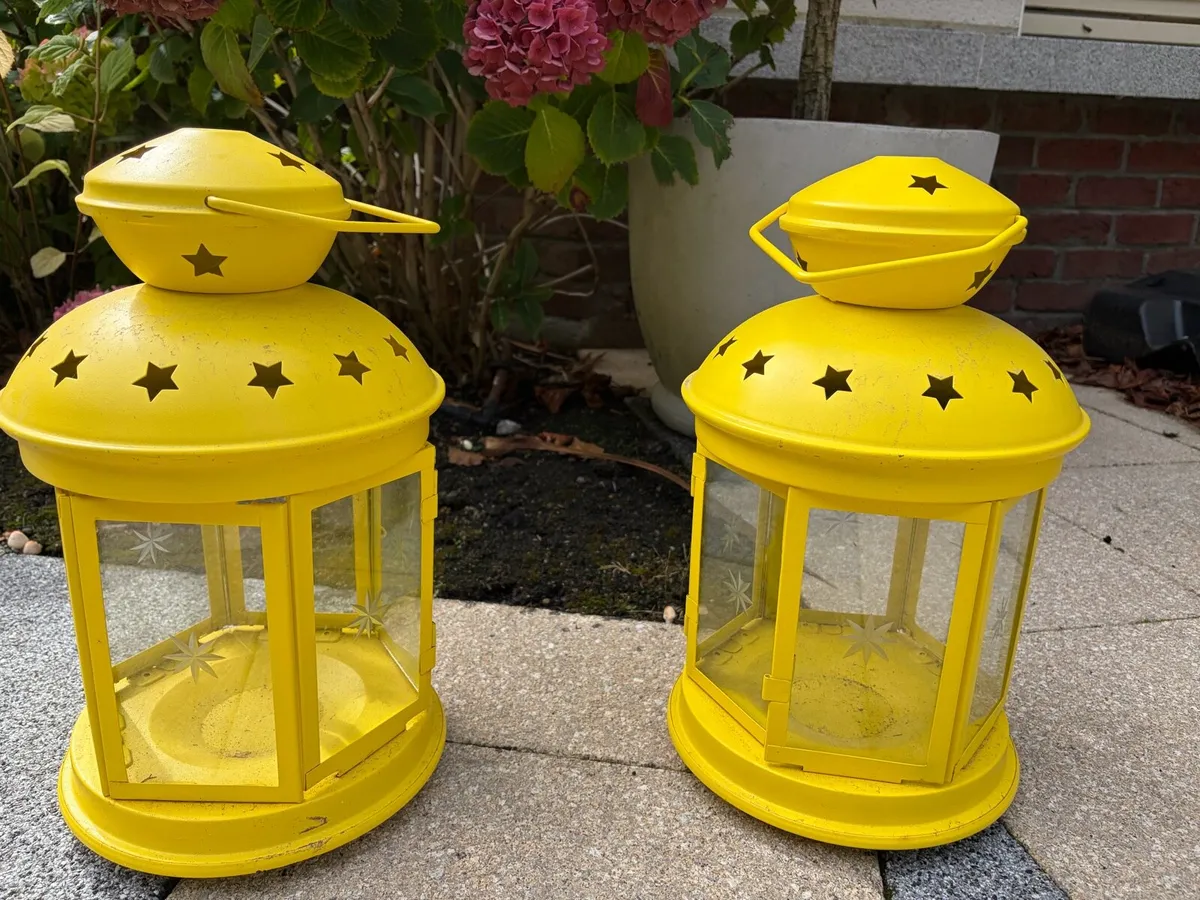 Set of yellow lanterns - Image 2