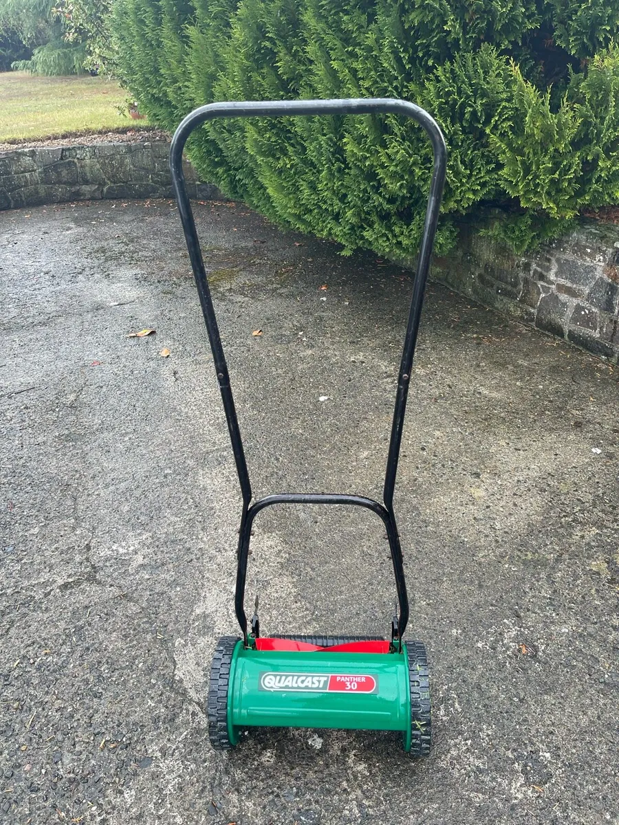 Hand push lawn mower - Image 4