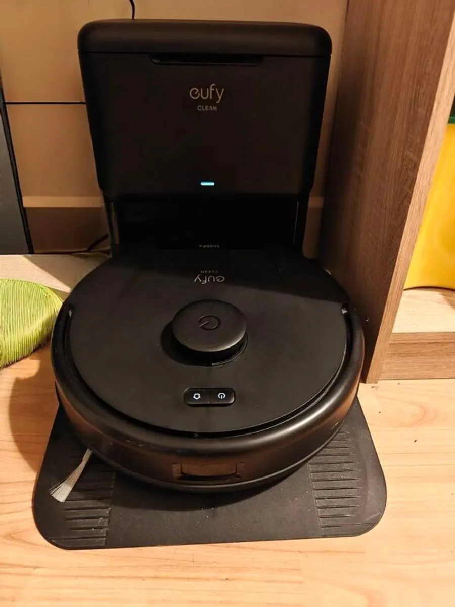 eufy L60 robot vacuum with docking base