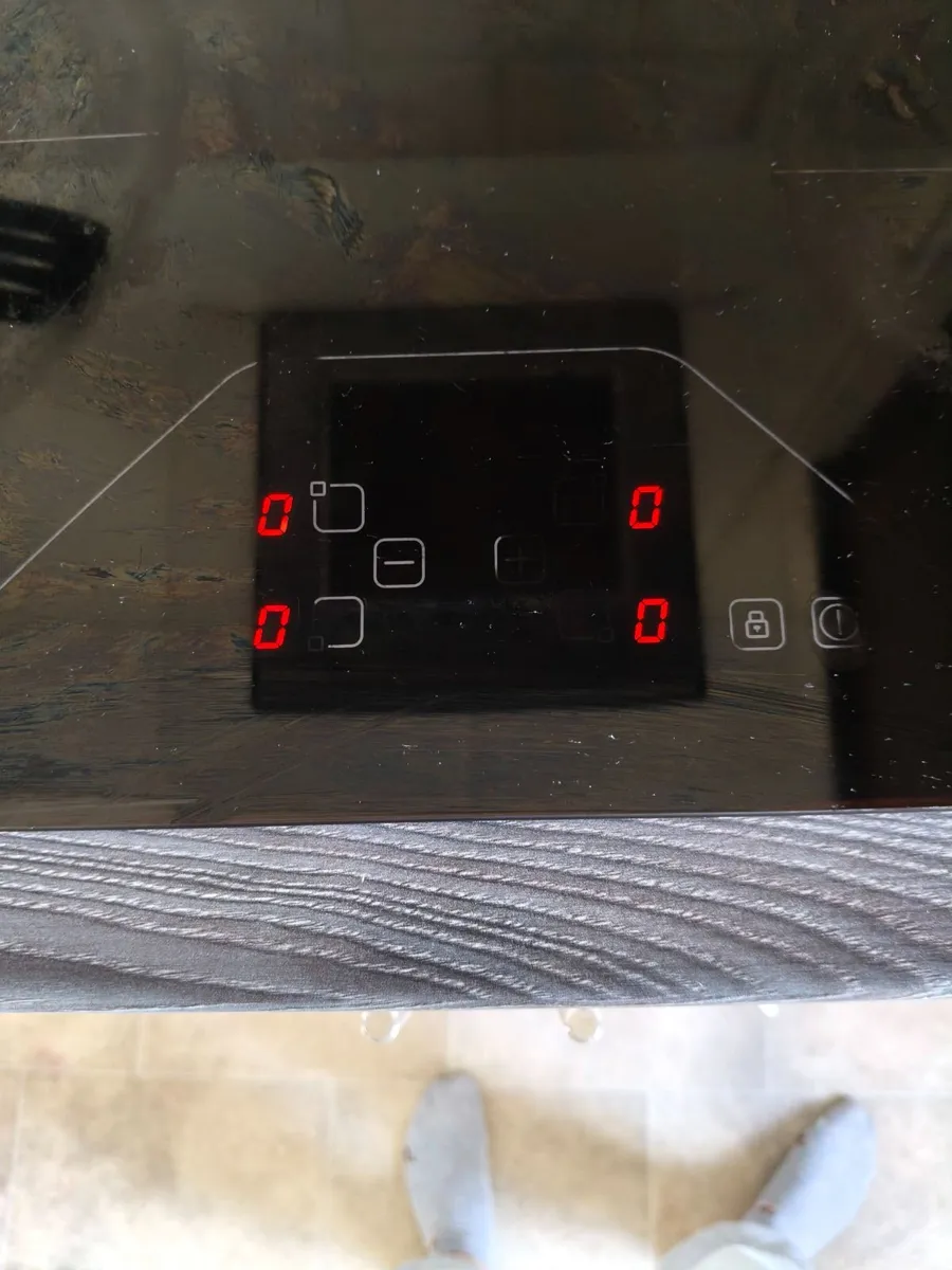 Electric cooking hob - Image 1