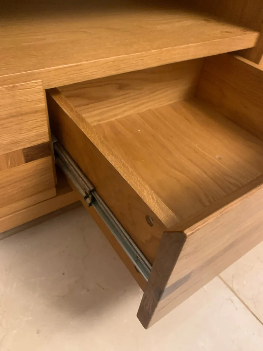 TV unit. White oak - Image 2