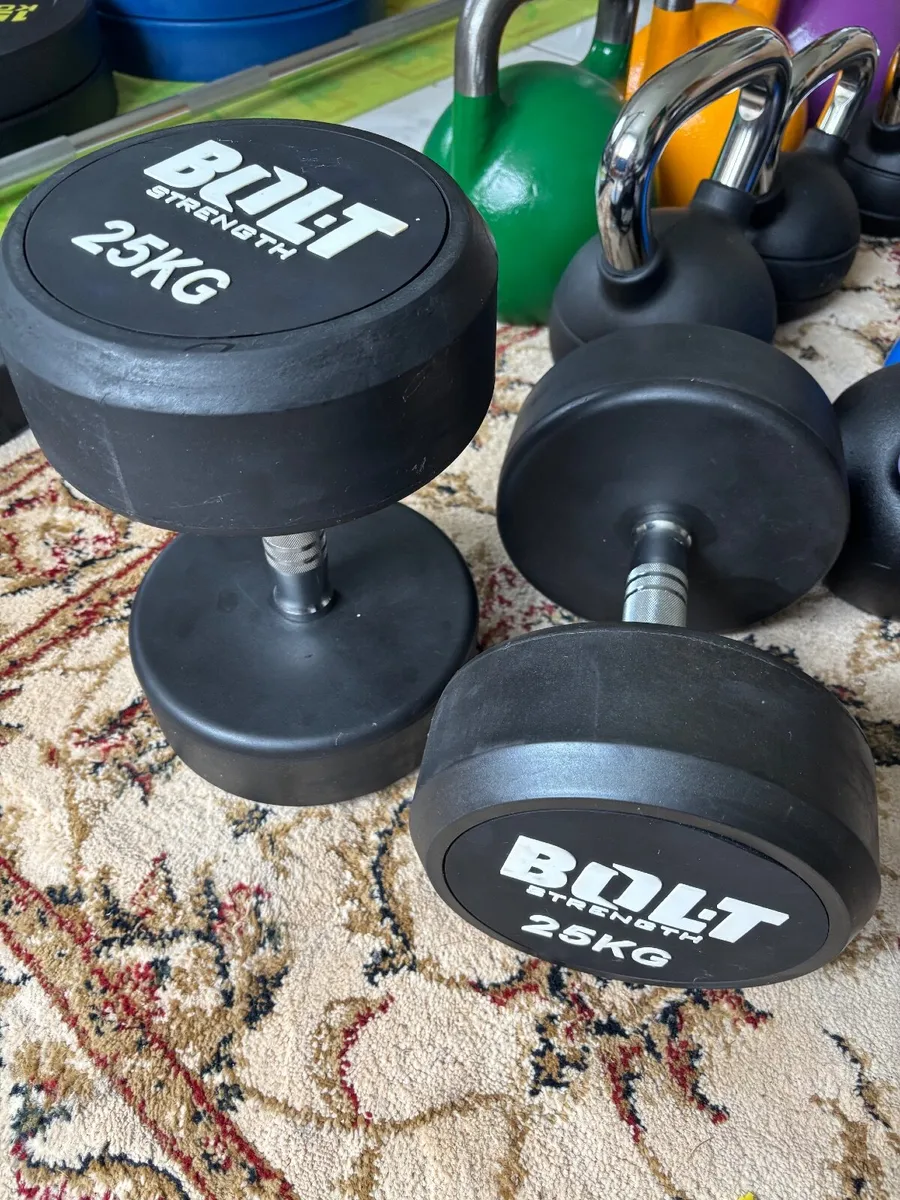 Bolt Strength round 25 kg dumbbells