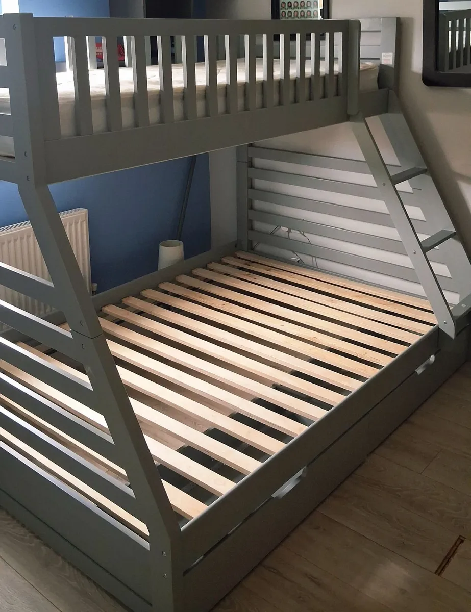 Bunk bed - Image 1