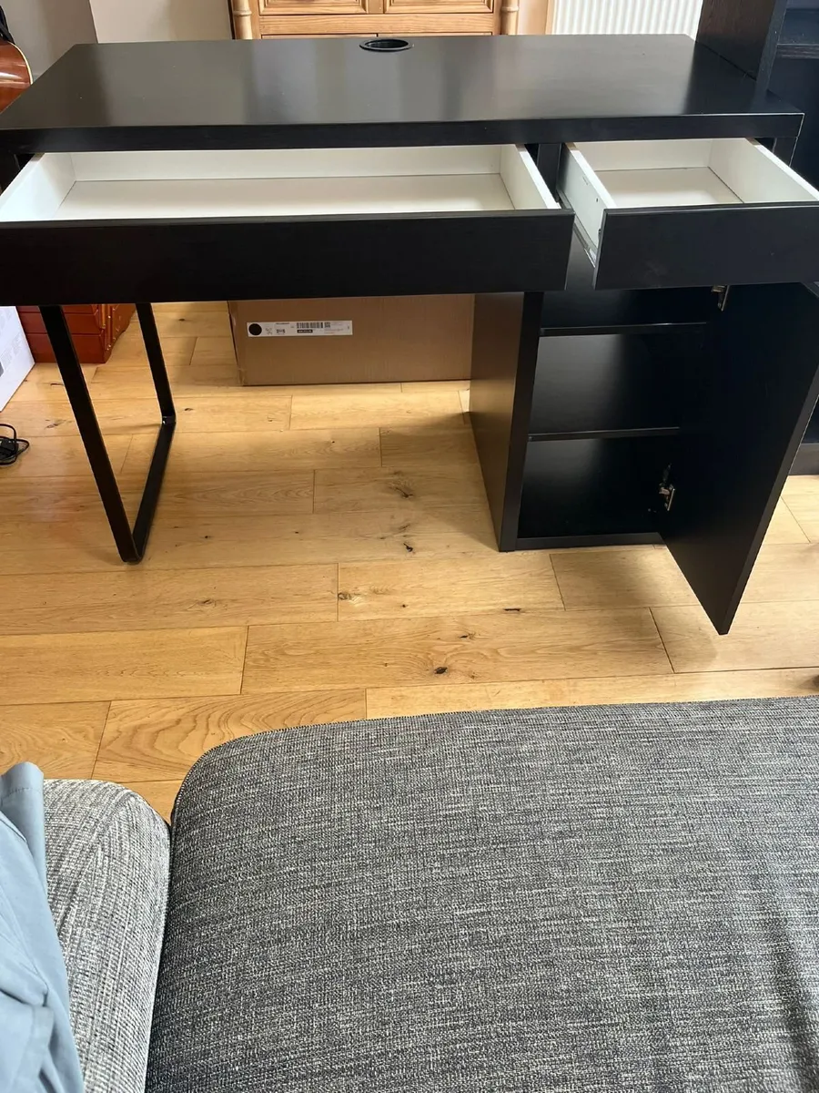 Office desk, Chair & bookcase (IKEA) - Image 4