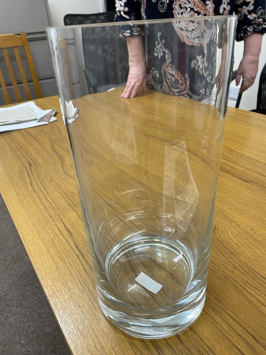 Vases - Image 3