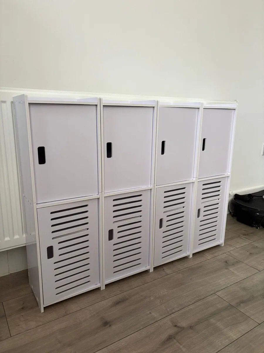 Storage cabinets - Image 1