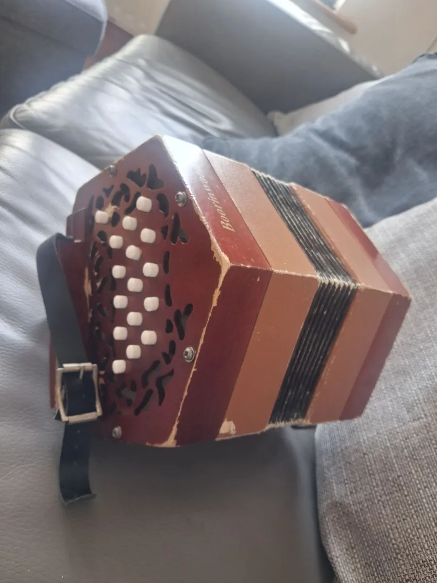 Concertina . Free - Image 3