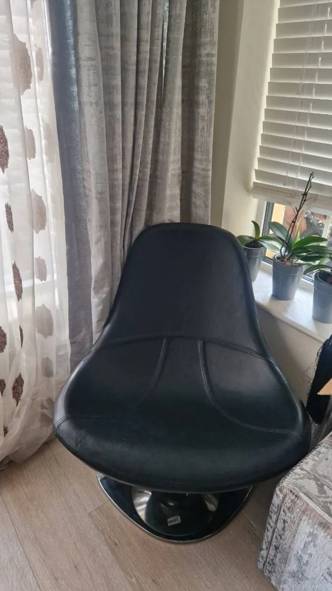Leather Egg chair IKEA collection - Image 3